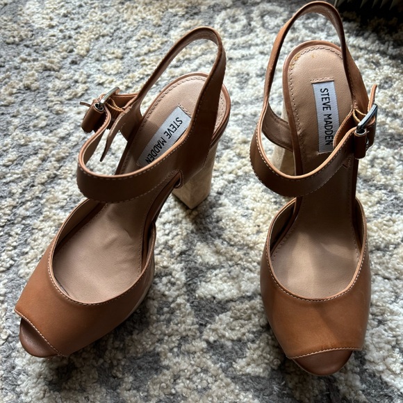 Steve Madden “Jillyy” Tan Leather Platform Peep Toe Heels NWOB Gorgeous! - Picture 10 of 16